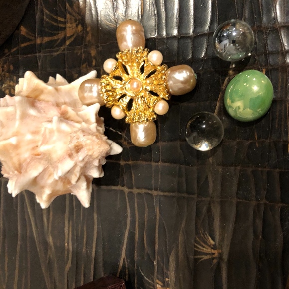 St John Jewelry - Vintage St John Brooch St John Jewelry - Vintage St John Brooch